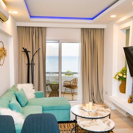 Lazuli Sea View Beachfront Ap 21 لارنكا المظهر الخارجي الصورة