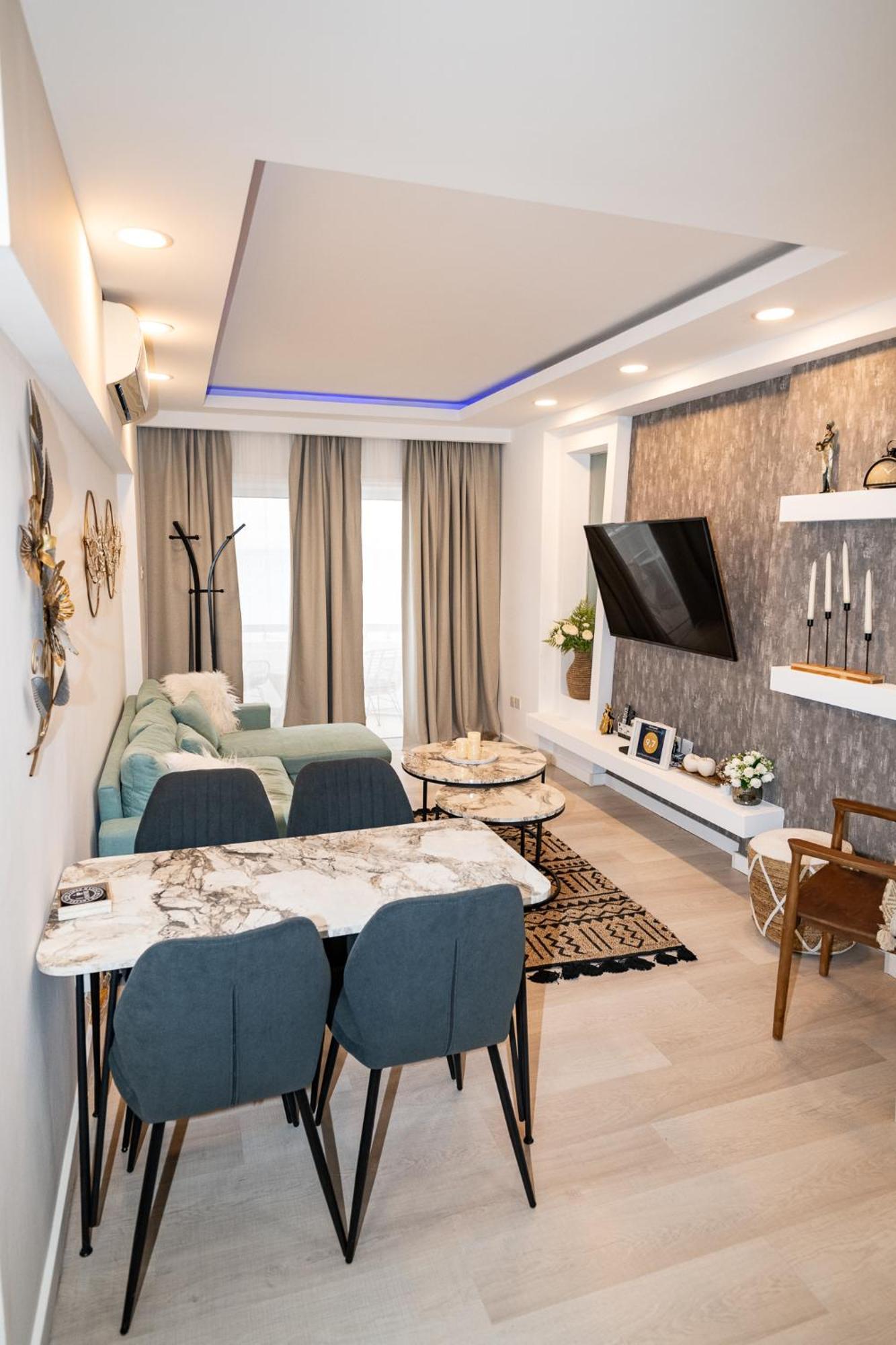 Lazuli Sea View Beachfront Ap 21 لارنكا المظهر الخارجي الصورة