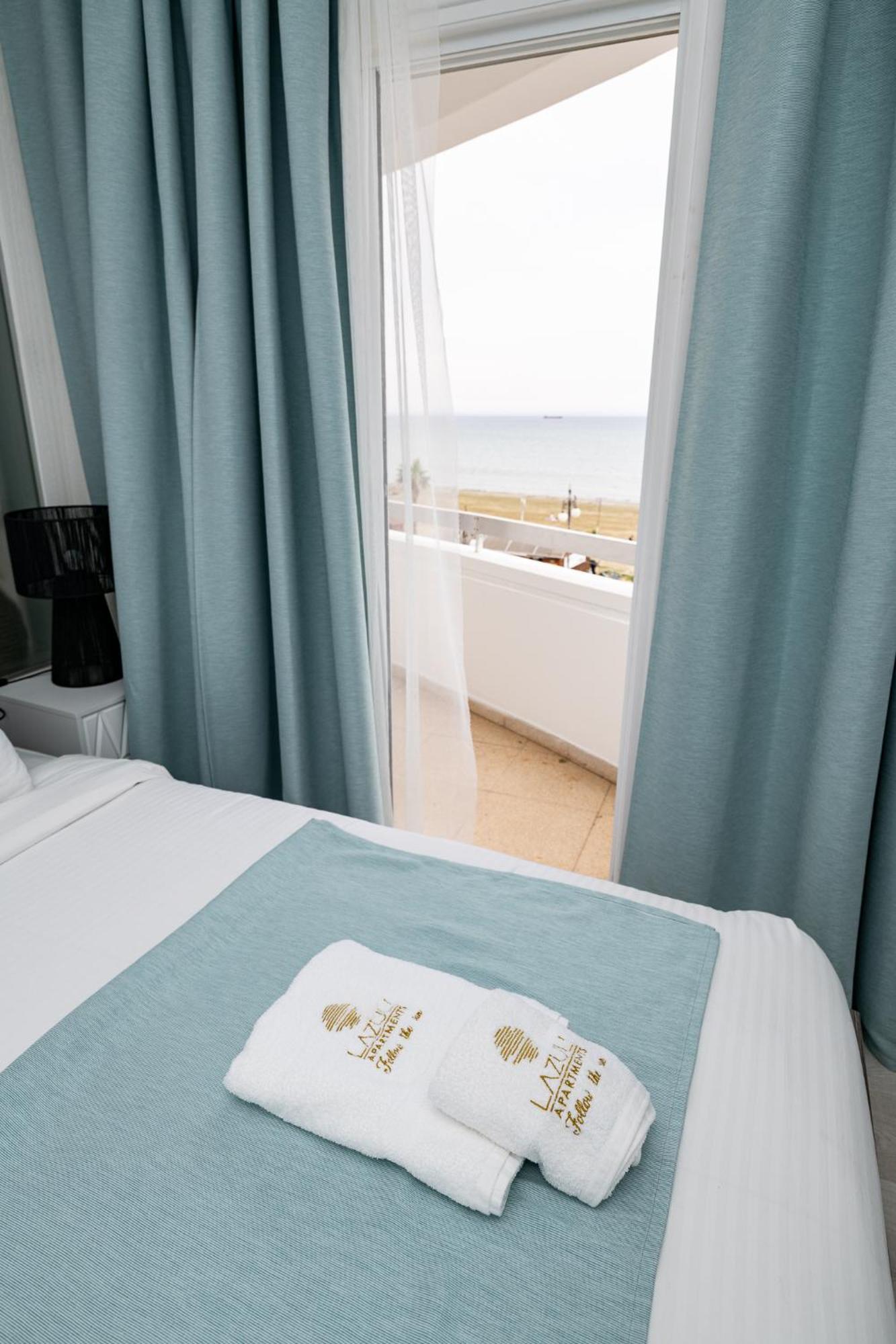 Lazuli Sea View Beachfront Ap 21 لارنكا المظهر الخارجي الصورة