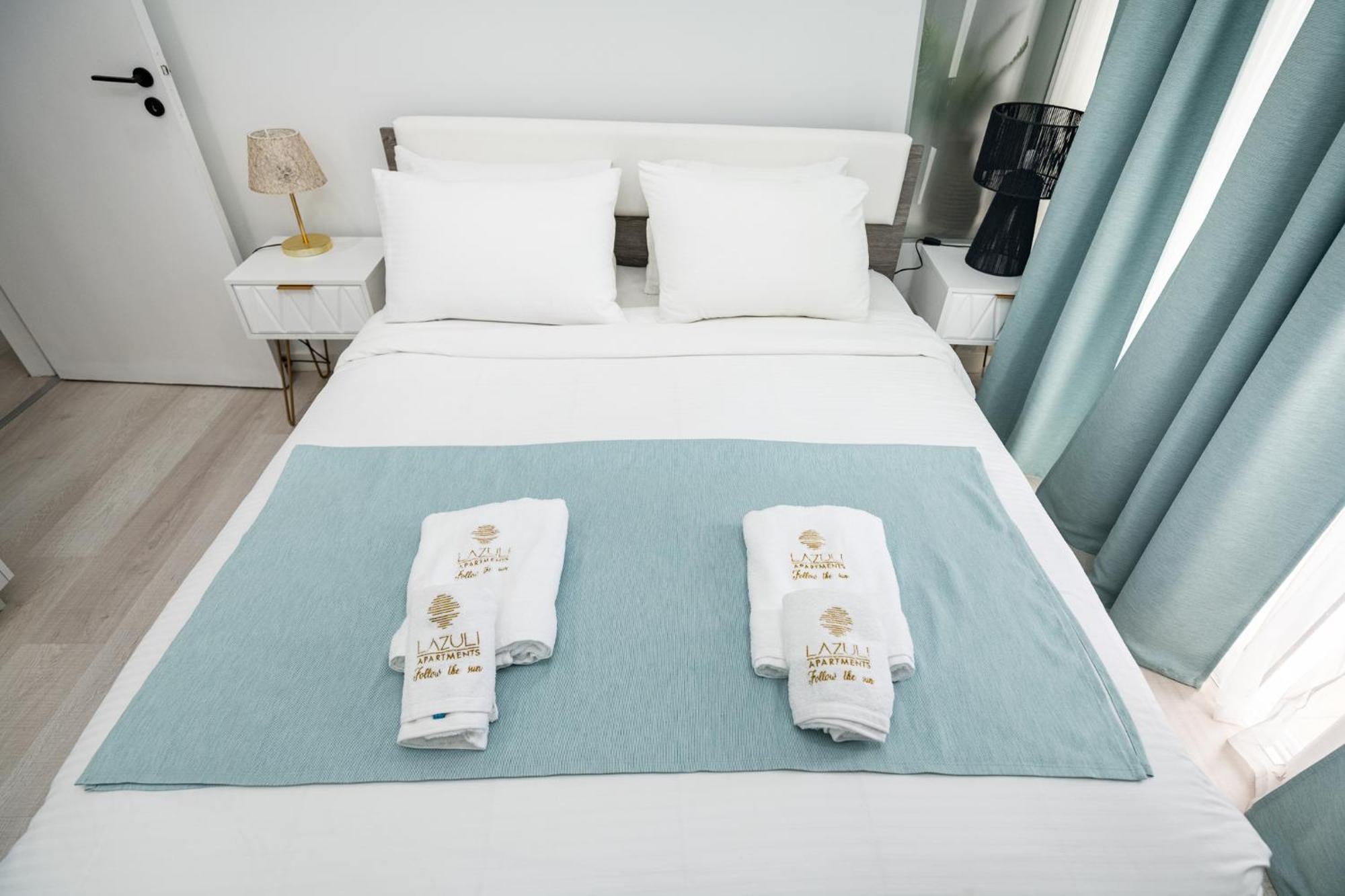 Lazuli Sea View Beachfront Ap 21 لارنكا المظهر الخارجي الصورة