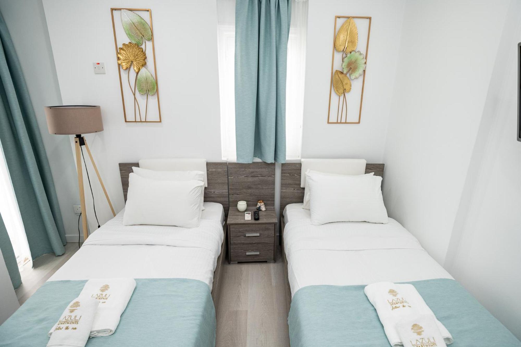 Lazuli Sea View Beachfront Ap 21 لارنكا المظهر الخارجي الصورة