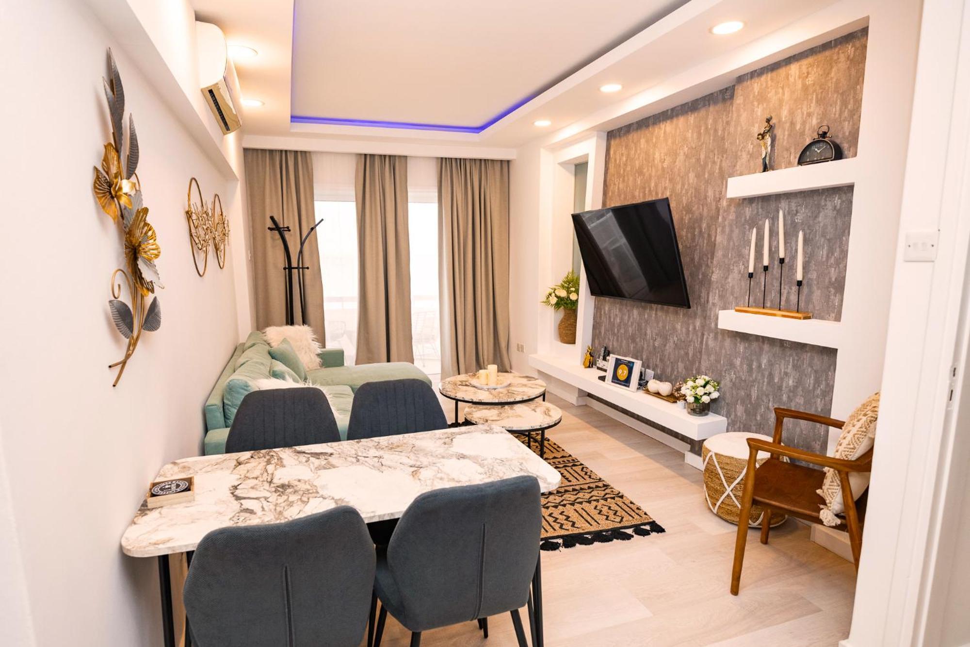 Lazuli Sea View Beachfront Ap 21 لارنكا المظهر الخارجي الصورة