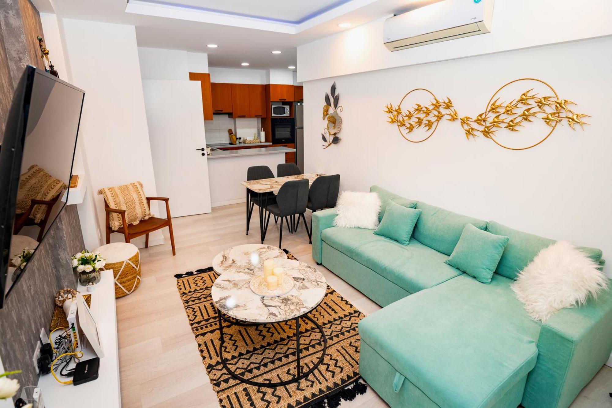 Lazuli Sea View Beachfront Ap 21 لارنكا المظهر الخارجي الصورة