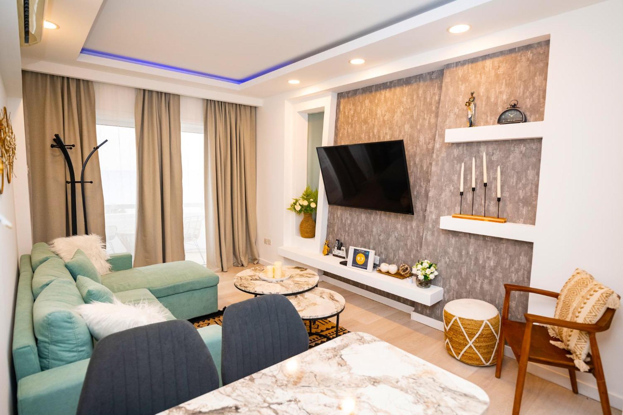 Lazuli Sea View Beachfront Ap 21 لارنكا المظهر الخارجي الصورة