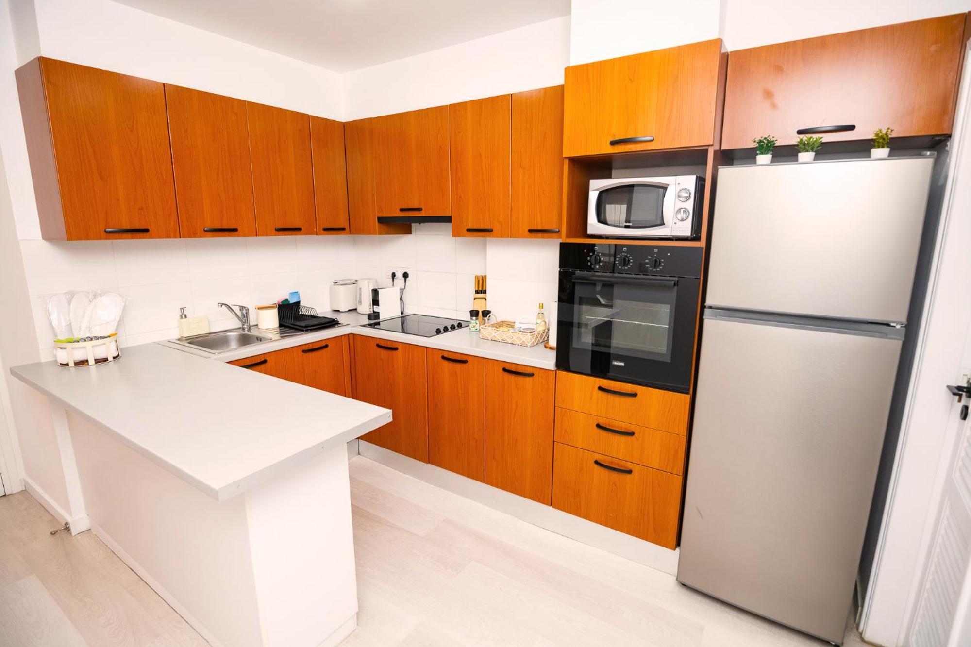Lazuli Sea View Beachfront Ap 21 لارنكا المظهر الخارجي الصورة
